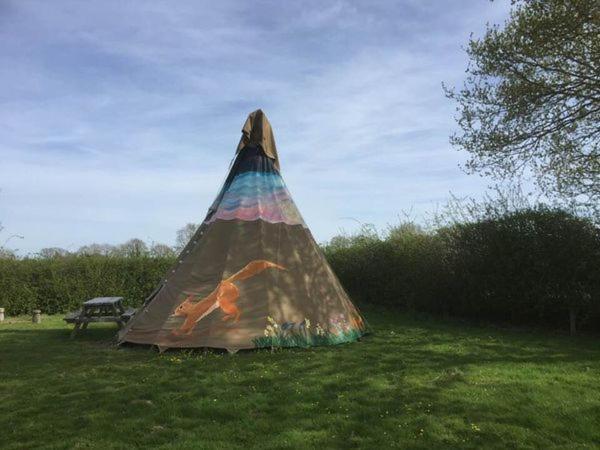 Big Sky Tipi Holidays Wartling Εξωτερικό φωτογραφία