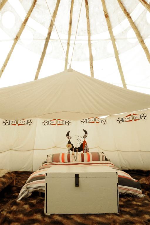 Big Sky Tipi Holidays Wartling Εξωτερικό φωτογραφία