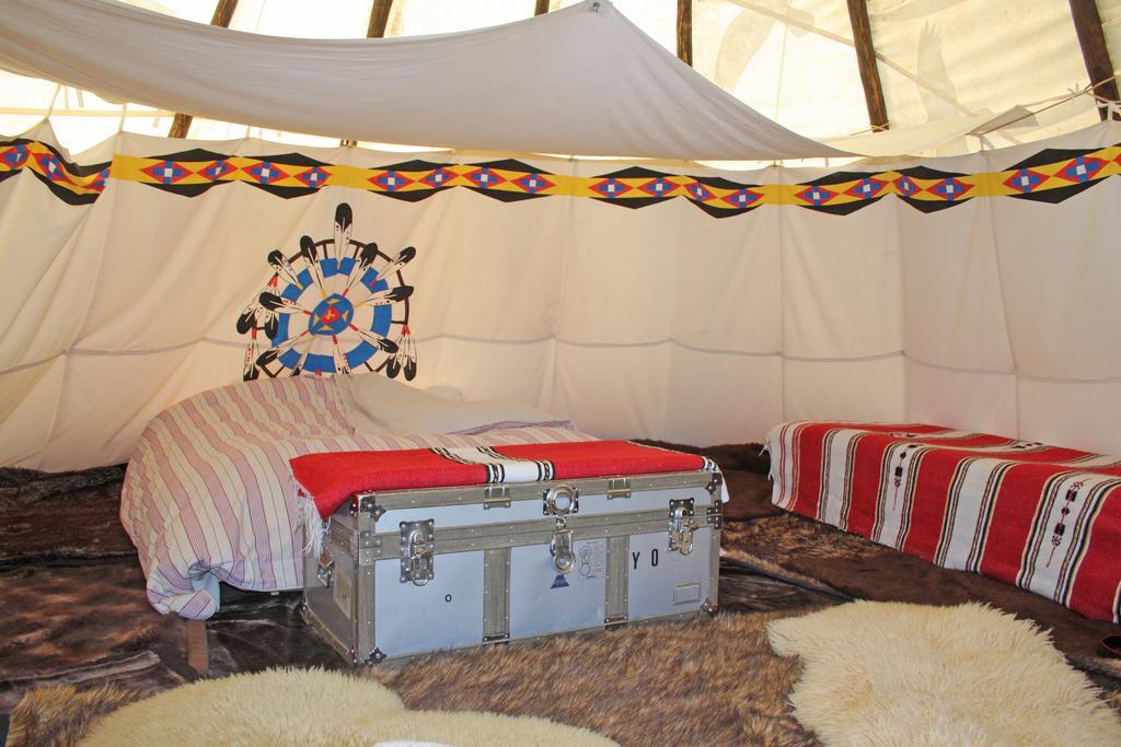 Big Sky Tipi Holidays Wartling Εξωτερικό φωτογραφία